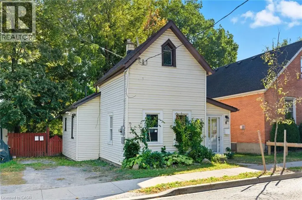 8 Tasker Street, St. Catharines